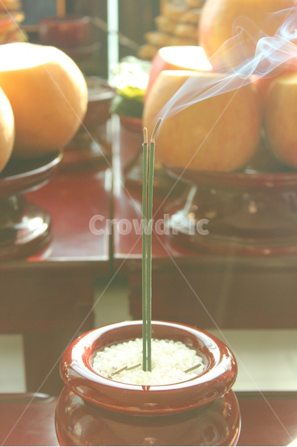 향,향불,제사,제사상,차례,명절,설,설날,추석,한가위,조상,제사음식,제기,미신,종교,과일,한국전통,한국문화,korean traditional,korean culture,종교,신앙,religion,belief,faith,음식,식재료,요리,food,cook,meal,dishes,food reserves,과일,열매,fruit