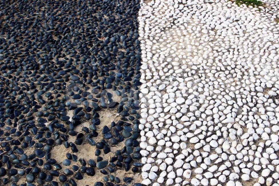 돌,자갈,바닥,검은색,흰색,하얀색,흑백,흑과백,경계,선,반,패턴,배경,background,pattern,흙,텍스처,질감,패턴,texture,pattern