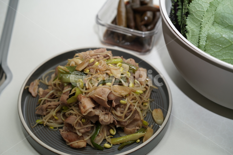 볶음,요리,고기,육류,육식,한식,반찬,음식,food,안주,콩나물,vegetable,야채,식물,음식,식재료,요리,food,cook,meal,dishes,food reserves