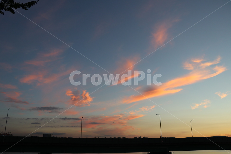 해너미,노을,핑크구름,가로등,하늘,구름,도로,자연,풍경,nature,landscape,outdoors,옥외,sky