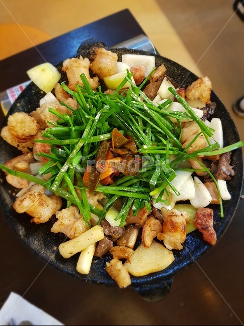 곱창,대창,술안주,막창,구이,모둠구이,염통,소곱창,황소곱창,음식,기름진,맛있는,food