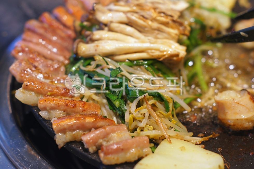 대창,bigintestines,intestines,소곱창,곱창구이,모듬곱창,chitterlings,beefsmallintestine,assortedintestines,bbqintestines,bbqmeat,생고기,rawmeat,rawbeef,막창,beefintestines,rectum,막창구이,grilledintestines,구이,grill,bbq