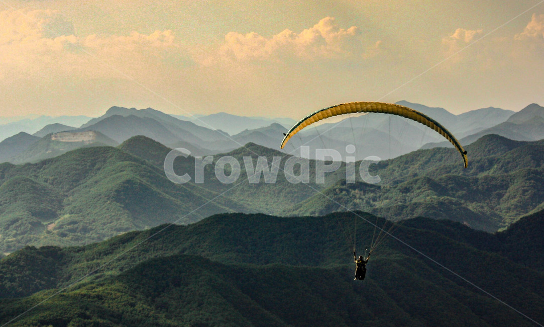 leisureactivities,레저활동,adventure,모험,gliding,활공,충청북도,충북,단양,단양군,패러글라이딩,하늘,산,일몰,감성,paragliding,sky,sunset,danyang,구름,cloud,스포츠,레저,운동,sports,leisure,exercise