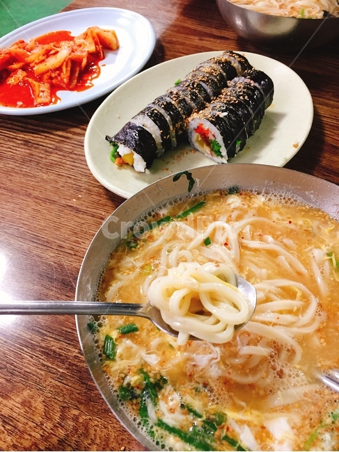 음식,칼국수,김밤,김치,food,noodle,사발