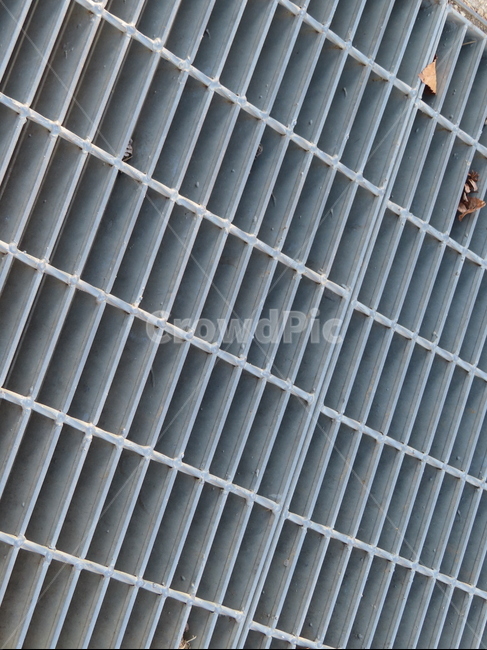 패턴,하수구,물빠짐,수채구멍,도로,창살,쇠기둥,바닥,거름망,pattern,drain,drip,sinkhole,road,grate,ironcolumn,floor