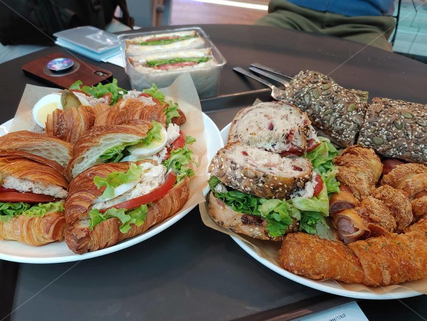 food,음식,빵,샌드위치,공항,airport,brunch,breakfast,다이어트,밀가루음식,음식,식재료,요리,food,cook,meal,dishes,food reserves