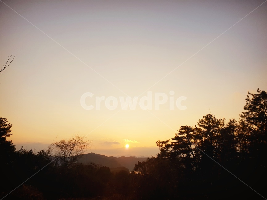 자연,옥외,햇빛,일몰,붉은하늘,황혼,새벽,하늘,nature,outdoors,sunlight,sunset,redsky,dusk,dawn,sky,붉은,어렴풋한,으스름한,자연풍경,풍경,배경,한국자연풍경,landscape,koreanaturelandscape,분위기,선셋,힐링,노을,여유