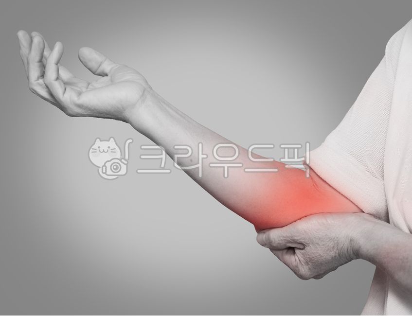 팔,골프엘보,팔꿈치통증,팔통증,팔꿈치,팔안쪽,내측상과염