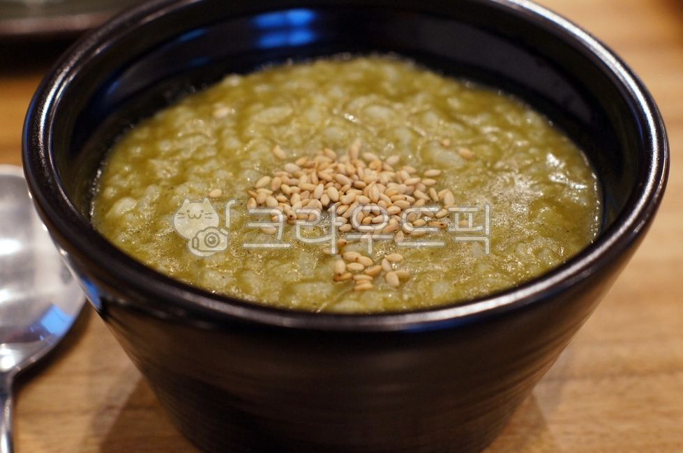 전복죽,죽,해물죽,전복내장죽,초록색죽,abalonericeporridge,greenfoods,jeonbogjug,kfood,foodpresentation,abaloneporridge,아침밥,breakfast,음식,food,kfood,요리,플레이팅,foodpresentation,plating,음식,식재료,요리,food,cook,meal,dishes,food reserves