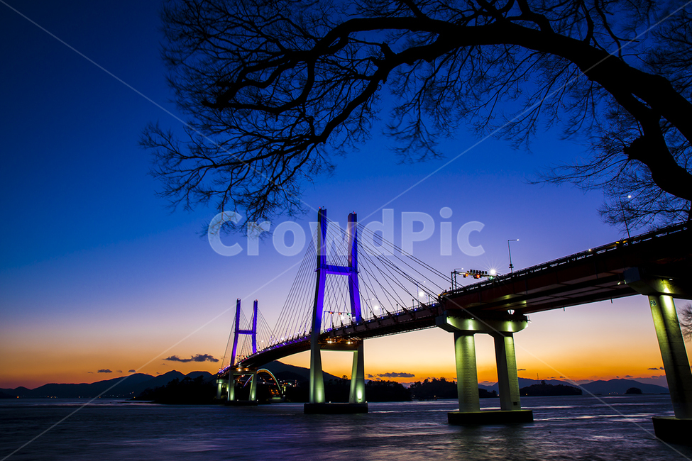 창선대교,야경,다리,삼천포데교,남해,창선,야경,밤,풍경,nightscape,night,landscape,건축물,건물외관,exterior,building,structure,architecture,construction,bridge,건물