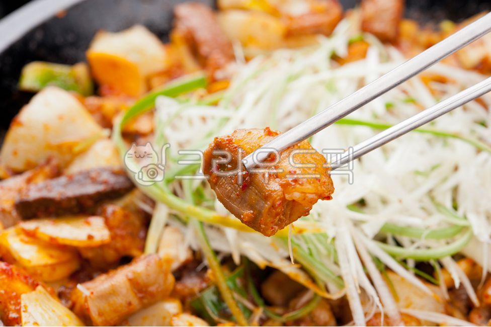 소곱창,대창,막창,염통,무쇠곱창,곱창모듬양념구이,곱창구이,무쇠곱창양념구이,곱창양념구이,음식,식재료,요리,food,cook,meal,dishes,food reserves