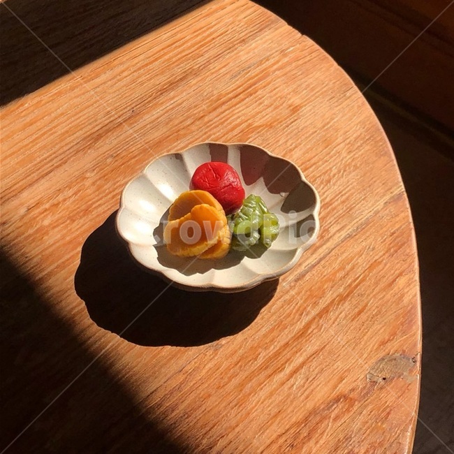 단무지,반찬,일식,햇빛,접시,음식,food