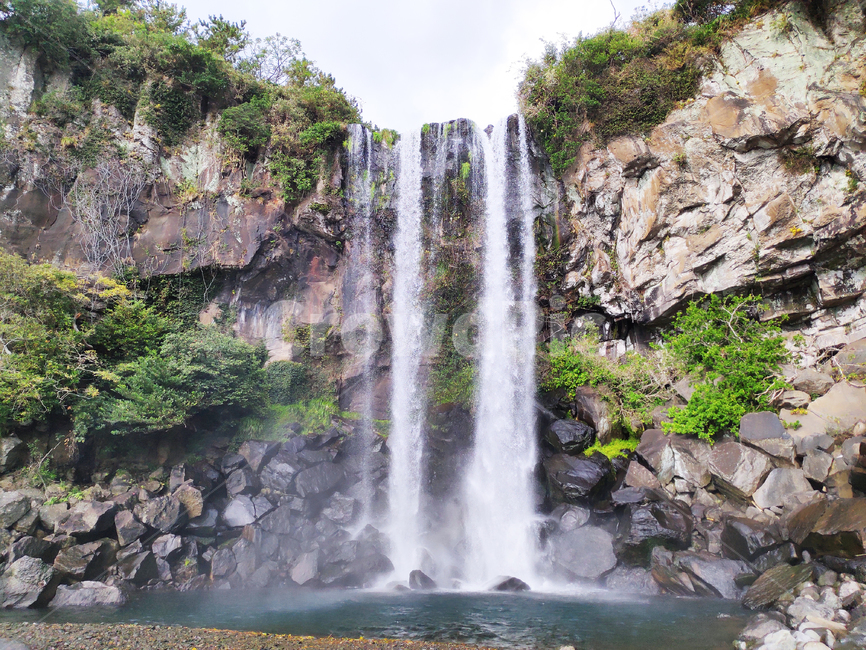 제주,바다,정방폭포,jeju,sea,jungbangfalls,outdoors,옥외,nature,자연,waterfall,폭포,자연,풍경,nature,landscape
