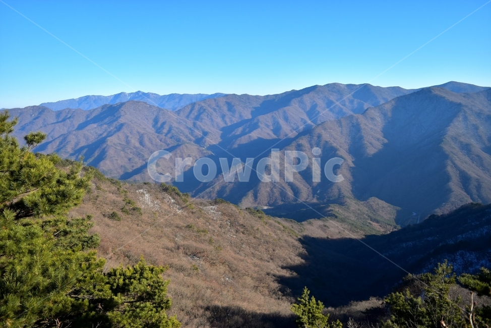 지리산,서북능선,노고단,풍경,비경,명산,국립공원,성삼재,묘봉치,만복대,고리봉,반야봉,천왕봉,정령치,세걸산,세동치,부운치,팔랑치,산행,등산,트레킹,National,Park,철쭉,파란,하늘,바래봉,사진,산그리메,산너울,명선봉,토끼봉,힐링,감성,전망,조망,아름다운,수려한,nature,landscape,겨울,계절,winter,season,자연,풍경,nature,landscape,한국자연풍경,한국자연경관,korea nature landscape,mountain,산,outdoors,옥외,mountain range,산맥