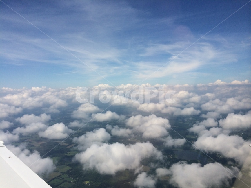 하늘,구름,창공,비행,좋은날씨,sky,cloud,flight,sunnyday,peace,air,자연,풍경,nature,landscape,outdoors,옥외,azure sky,푸른 하늘