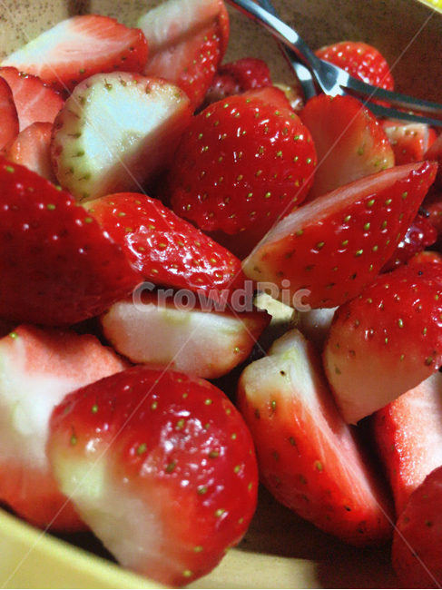 딸기,그릇,포크,빨강,과일,음식,식재료,요리,food,cook,meal,dishes,food reserves,과일,열매,fruit