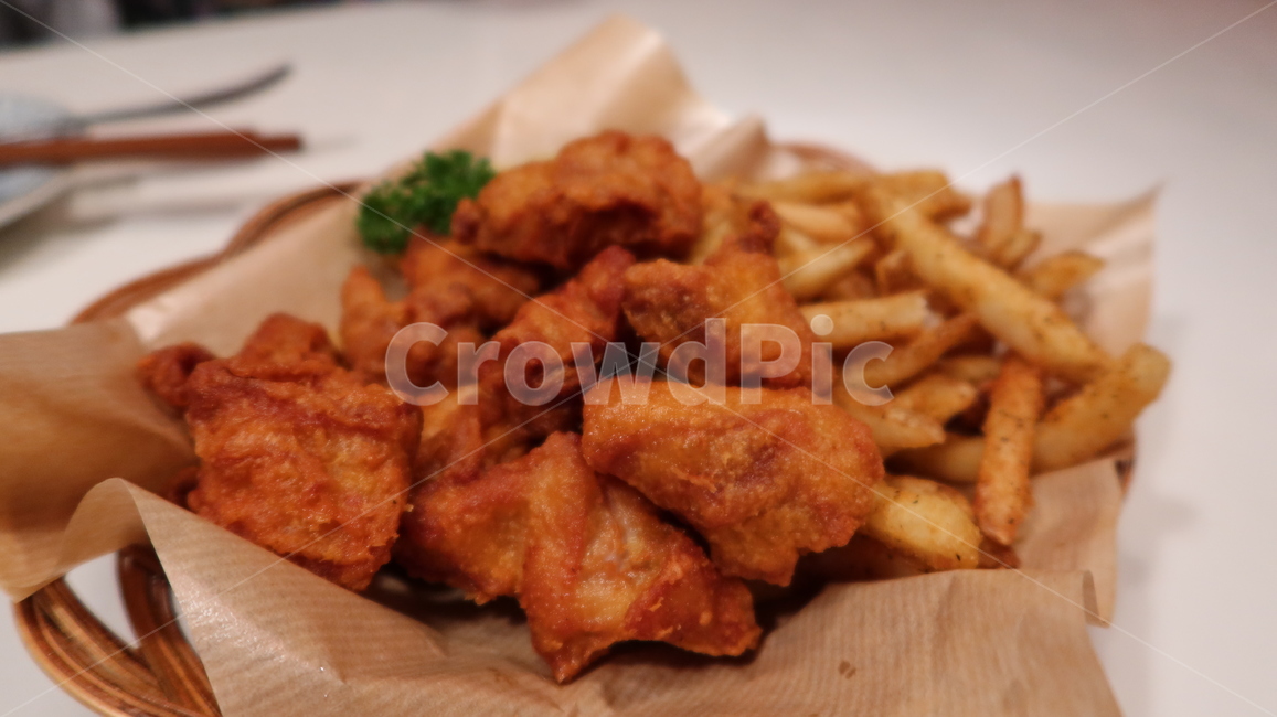 치킨,가라아게,감자튀김,맥주안주,일식,일본식음식,음식,음식,식재료,요리,food,cook,meal,dishes,food reserves