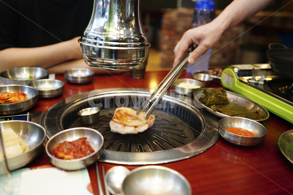 고기,육류,육식,돼지,음식,안주,food,구이,한식,먹거리,식사,meal,음식,식재료,요리,food,cook,meal,dishes,food reserves,육류,고기,meat