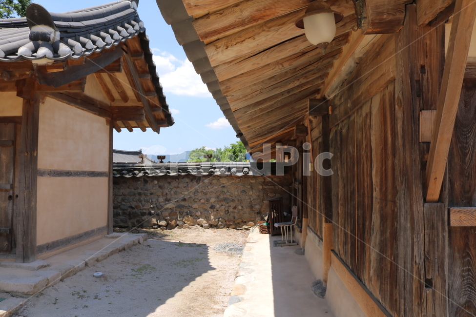 교촌마을,한옥,하늘,관광지,경주,한국전통,한국문화,korean traditional,korean culture