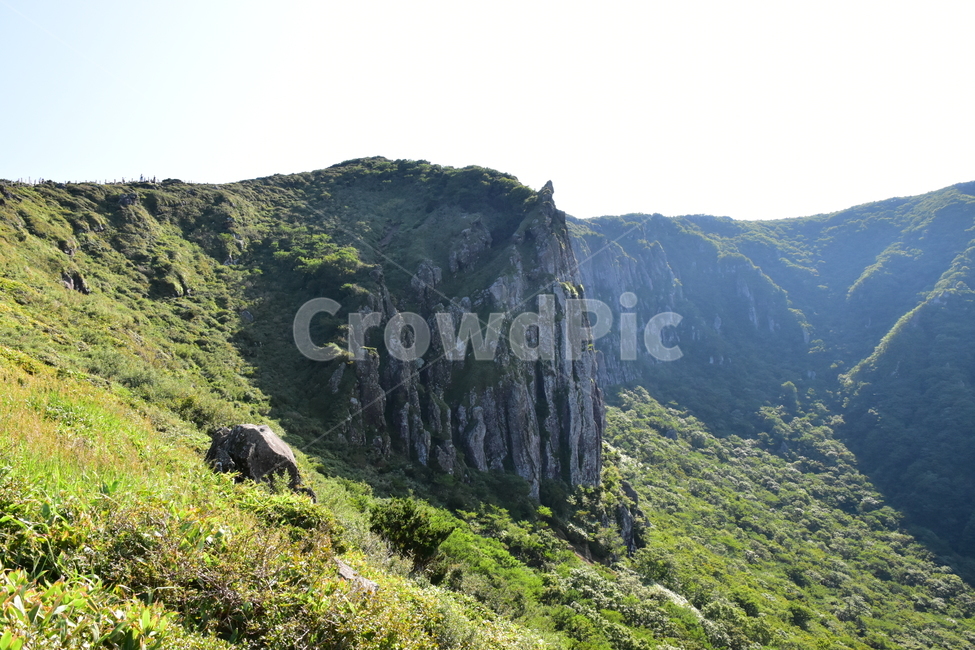 영실,한라산,제주,절경,자연,풍경,힐링,여름,계절,탐방,등산,season,nature,병풍바위,landscape,한국자연풍경,한국자연경관,korea,naturelandscape,제주도,jeju,jejuisland,기암괴석,자연,풍경,nature,landscape,outdoors,옥외,cliff,낭떠러지