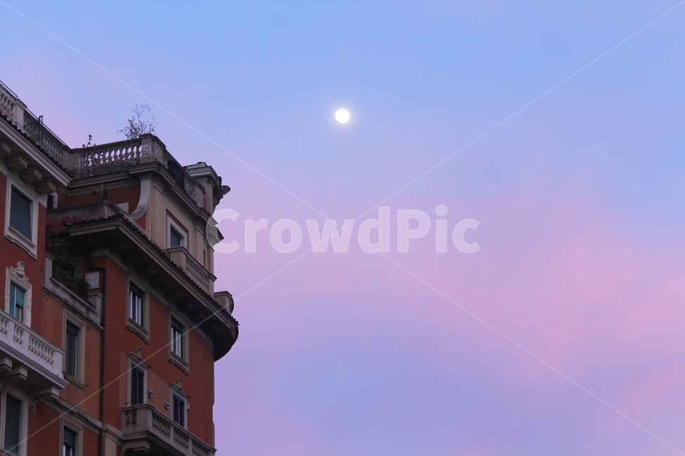 italy,europe,노을,저녁,석양,저녁노을,달,이탈리아,유럽,색깔,색상,색채,색감,color sense,color sensitivity,feeling of color,건축물,건물외관,exterior,building,structure,architecture,construction