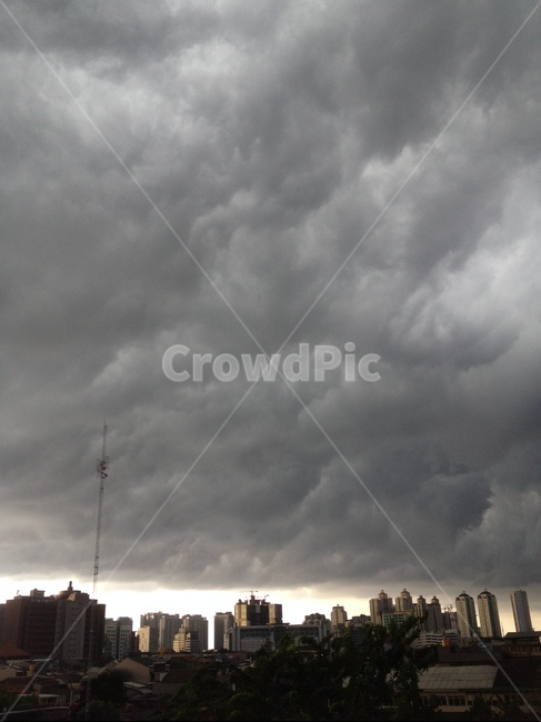 먹구름,폭풍전야,폭우전조,darkclouds,우기하늘