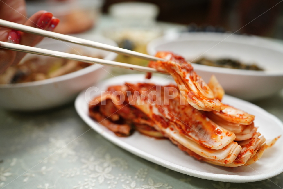 김치,한식,한국음식,한국,전통,집밥,반찬,고춧가루,매운맛,고추,빨강,red,식사,음식,식재료,요리,food,cook,meal,dishes,food reserves,한식,한국음식,한국요리,korean food,korean dishes,korean meal,korean cook