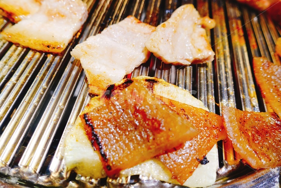 돼지고기,삼겹살,외식,불판구이,음식,음식,식재료,요리,food,cook,meal,dishes,food reserves,육류,고기,meat