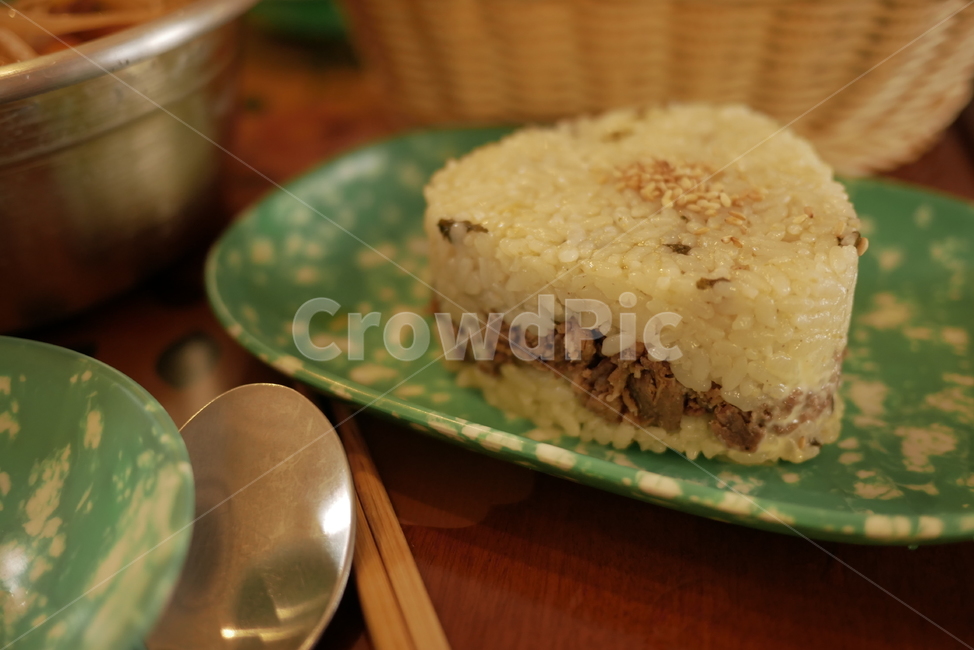 주먹밥,밥,깨,분식,간식,음식,식재료,요리,food,cook,meal,dishes,food reserves,한식,한국음식,한국요리,korean food,korean dishes,korean meal,korean cook