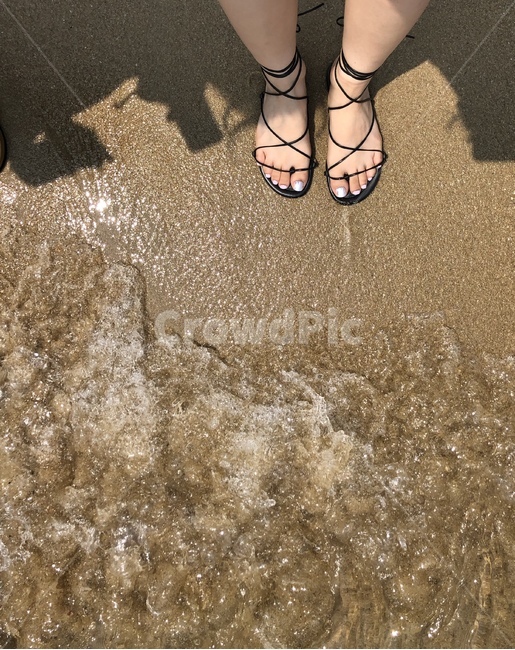 햇빛,바다,백사장,파도,모래,발,신발,촬영,컨셉,분위기