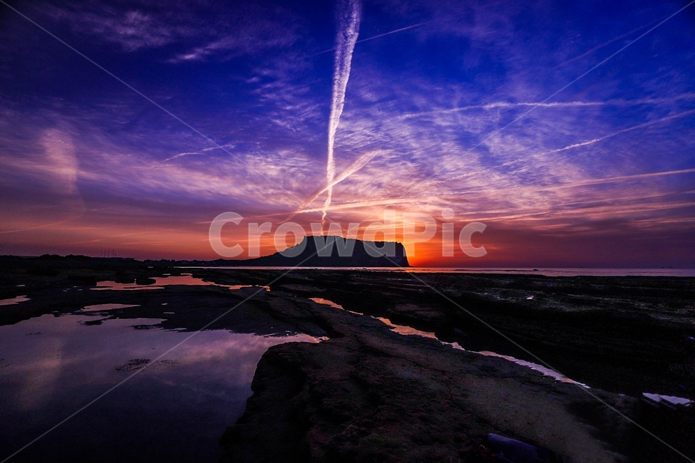 노을,일출,일몰,돌,바람,구름,파랑색,파랑,바다,자연,풍경,nature,landscape,outdoors,옥외,sky,하늘