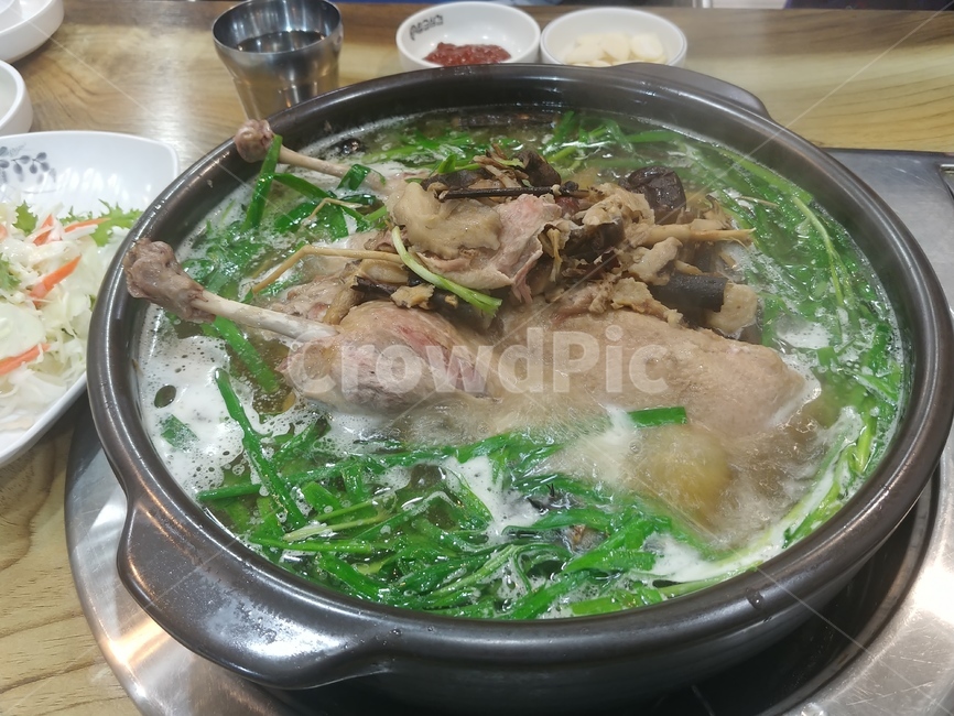 음식,오리,백숙,오리백숙,한방오리백숙,음식,식재료,요리,food,cook,meal,dishes,food reserves,한식,한국음식,한국요리,korean food,korean dishes,korean meal,korean cook