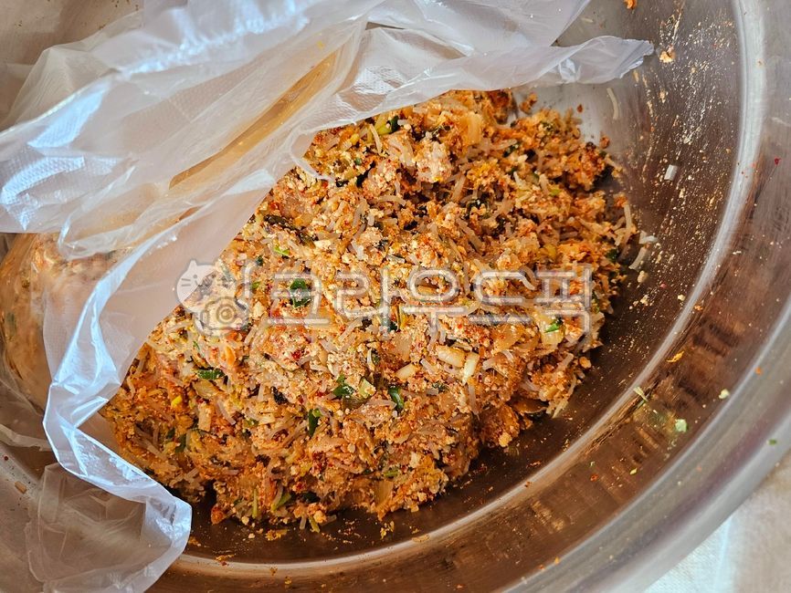 Kimchi seasoning,side dish ingredients,fresh,Korean food,chili powder,vegetables,garlic,ginger,seasoning
