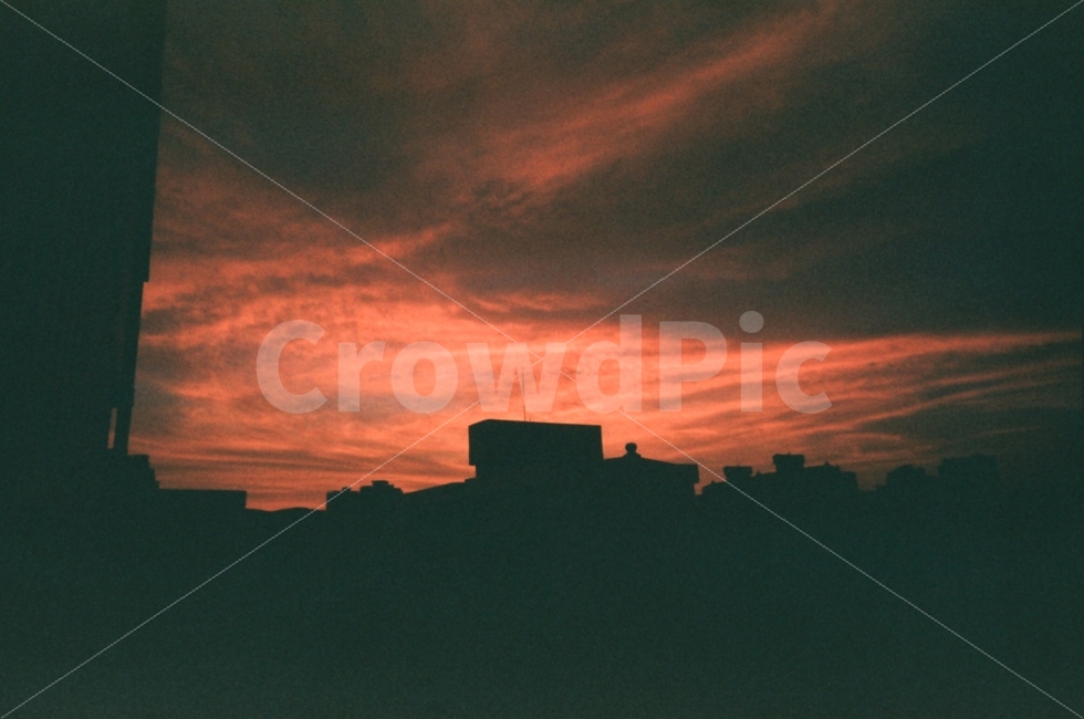 노을,필름,풍경,하늘,자연,필름카메라,도시,풍경,city,landscape,실루엣,그림자,silhouette,shadow,감성,sensible,feeling,nature,outdoors,옥외,dusk,황혼,dawn,새벽,red sky,붉은 하늘,sky,sunset,일몰