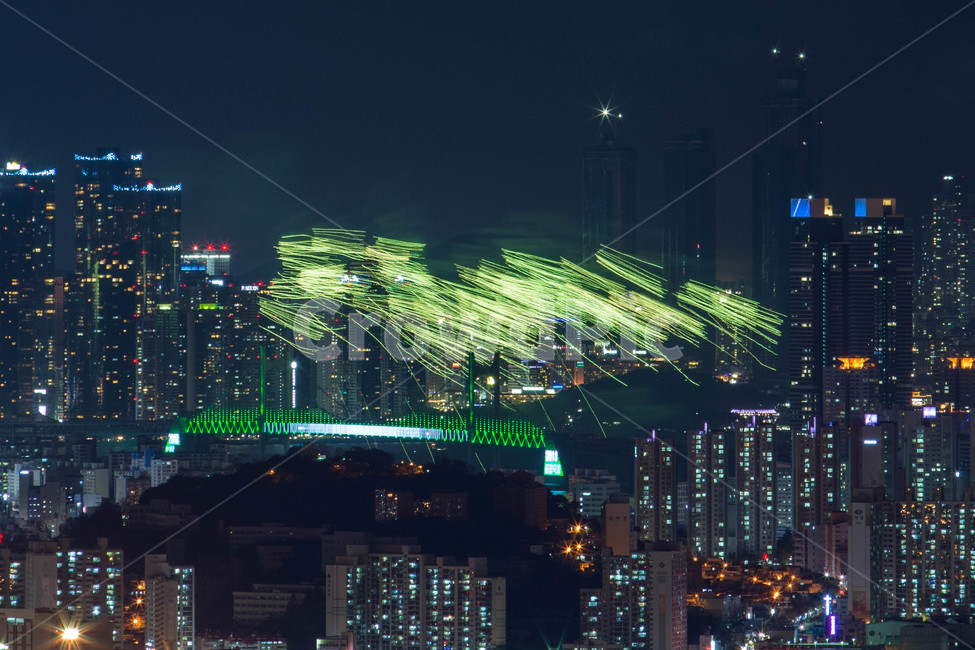 부산불꽃축제,풍경,불꽃,자연,축제,야경,부산,야경,밤,풍경,nightscape,night,landscape,도시,city,한국도시풍경,한국도시경관,korea cityscape,축제,행사,festival,carnival,event,nature,building,건물,town,urban,어반,metropolis,중심지,시티,outdoors,옥외,경치,lighting,조명