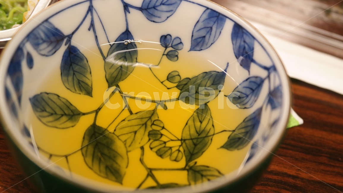 녹차,차,따뜻한차,greentea,그린티,녹찻물,오차,tea,티,hottea,food,음료,찻잔