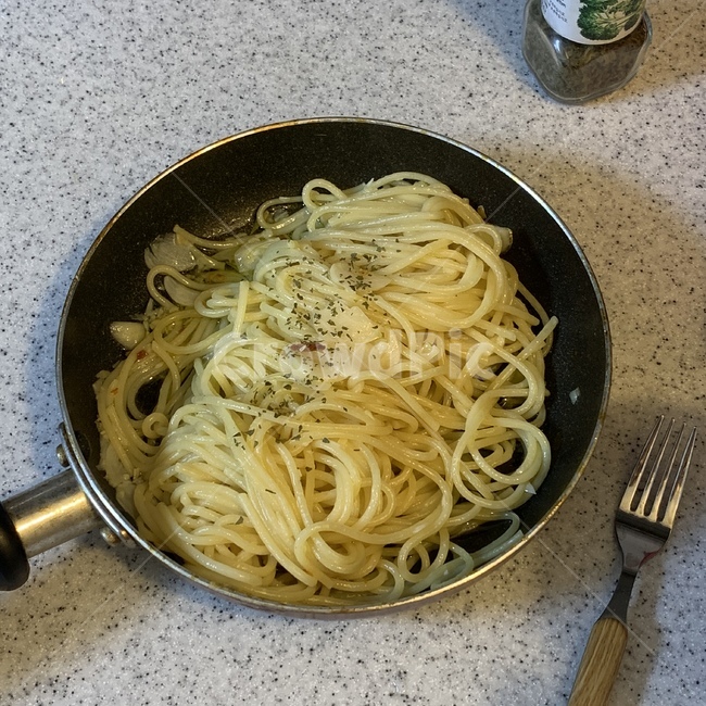 pasta,파스타,spaghetti,스파게티,food,음식,알리오올리오,알리오올리오파스타,알리오올리오스파게티,음식,식재료,요리,food,cook,meal,dishes,food reserves,면류,면요리,noodles,양식,서양음식,서양요리,western food,western dishes,western meal,western cook