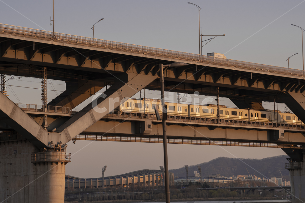 지하철,train,기차,저녁,노을,다리,도로,열차,subway,highway,sunset,따듯한