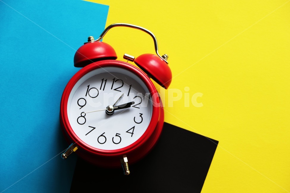 clock,시계,alarmclock,알람시계,빨강시계,사물,물건,오브젝트,thing,object,matter,연출,컨셉,콘셉,direction,concept