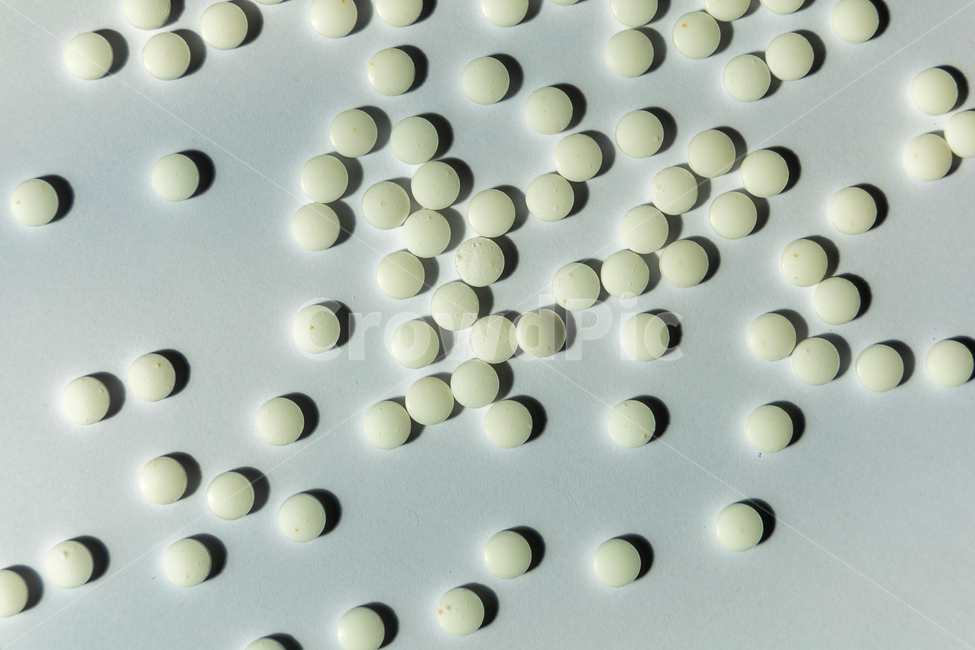 care,closeup,dose,drug,green,health,healthy,illness,medical,medicament,medication,medicine,nutrition,pharmaceutical,pharmacy,pill,prescription,tablet,vitamin,white,약,비타민,알약,캡슐,치료약