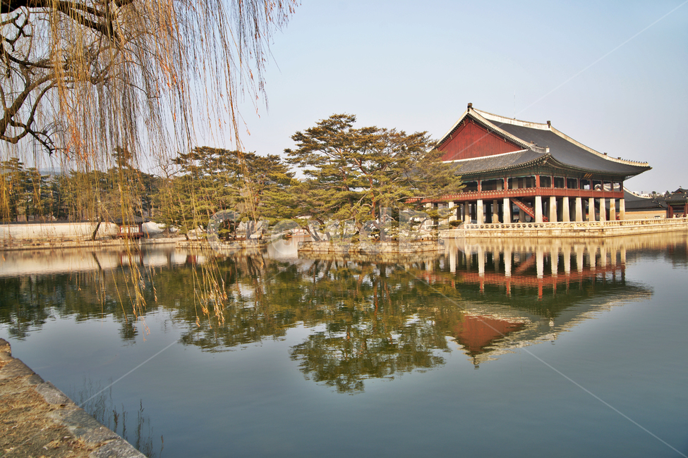 경회루,경복궁,연못,국보제224호,조선시대,궁궐,누정,누각,반영,한국전통,한국문화,korean traditional,korean culture,랜드마크,landmark,tourist attraction,한국랜드마크,한국관광지,한국명소,korea landmark,korea tourist attraction,건축물,건물외관,exterior,building,structure,architecture,construction