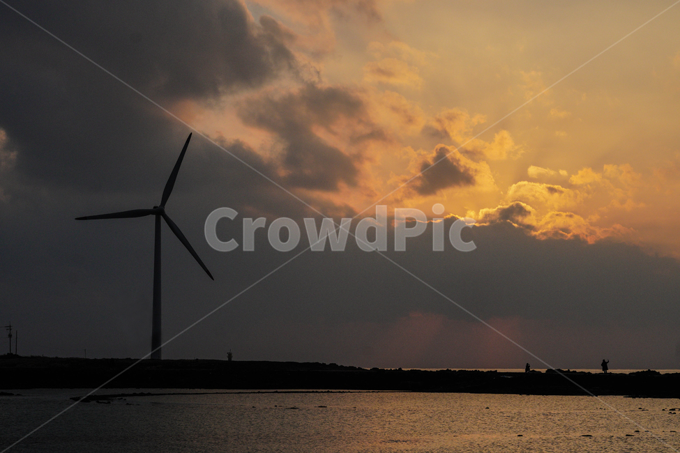 제주도,바다,풍차,노을,일몰,해안도로,하늘,태양,산업,industry,industrial,에너지산업,energy industry