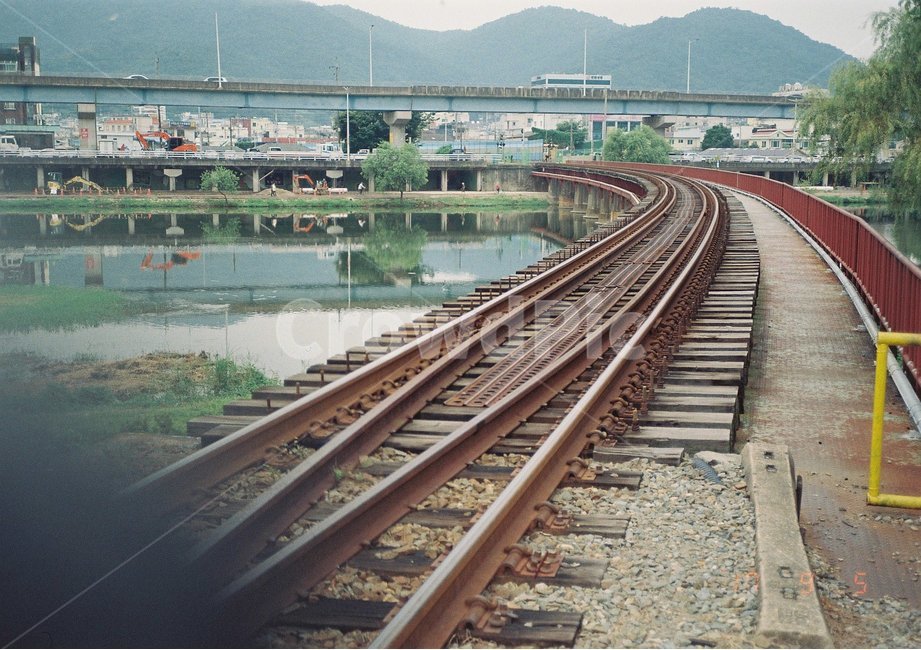 철도,필름사진,도시,기차,올드,교통,교통수단,traffic,transportation