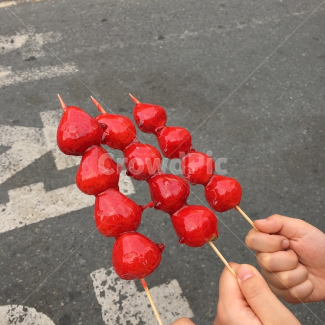 딸기탕후루,딸기,탕후루,딸기사탕,간식,과일,과일탕후루,달콤한,딸기꼬치,strawberry