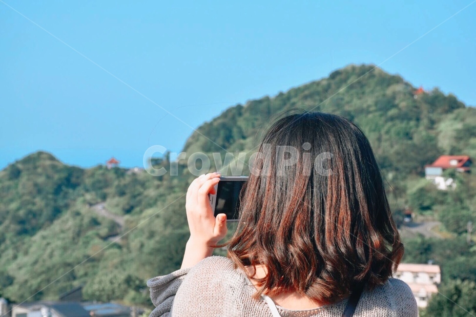 여자,뒷모습,여행,사진찍는모습,산,사람,인물,인간,human,person,여성,여자,woman,female,lady,여행,휴가,traveling,vacation,trip,사진작가,포토그래퍼,photographer