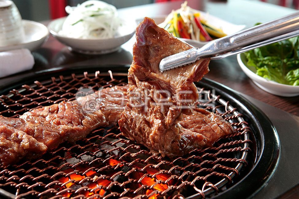 갈비,돼지고기,돼지,돼지갈비,갈비숯불구이,갈비구이,고기,양념갈비,양념돼지갈비,양념구이,양념갈비구이,한국음식,구이,숯불구이,이동갈비,음식,식재료,요리,food,cook,meal,dishes,food reserves