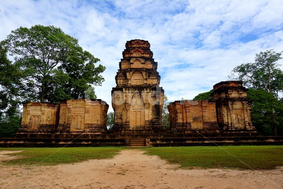 유적,앙코르와트,cambodia,angkorwat,siemreap,자연,nature,웅장함,하늘,구름,sky,cloud,멋있는