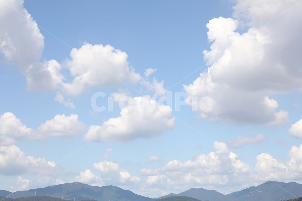 하늘,구름,하늘색,감성사진,맑은날,자연,풍경,nature,landscape,감성,감정,sensible,feeling,emotion,색깔,색상,색채,색감,color,sense,sensitivity,feelingofcolor,블루,sky,cloud,순수