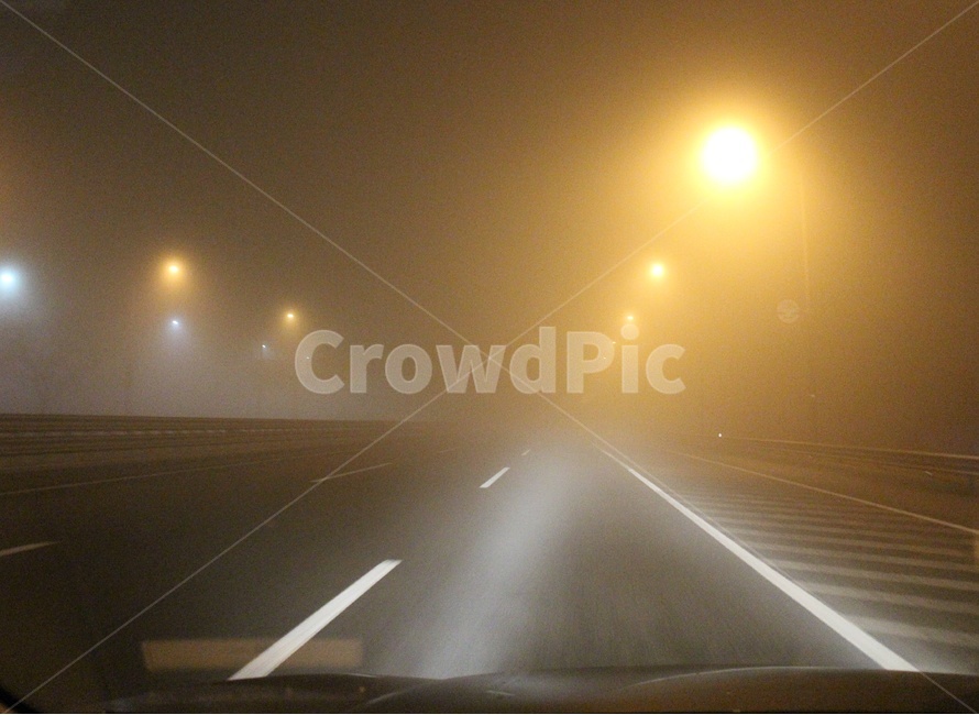 안개,흐림,고속도로,안전운전,가로등,야간운전,도로,길,야경,밤,풍경,nightscape,night,landscape,교통,교통수단,traffic,transportation,nature,자연,flare,플레어,light,빛