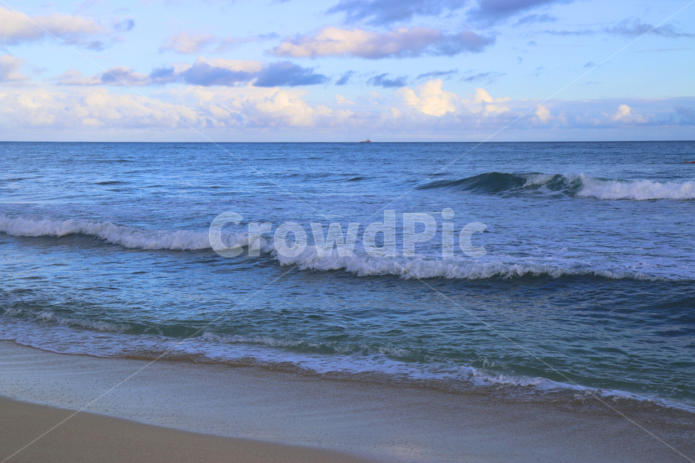 nature,자연,sea,바다,water,물,ocean,대양,옥외,outdoors,해안선,하늘,구름,cloud,sky,shoreline,파도,모래사장,하와이바다,hawaii